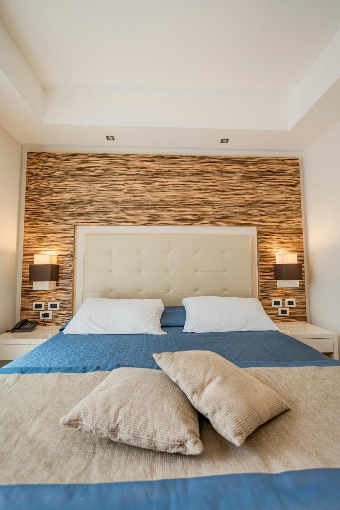 Prince Franklyn Hotel Santa Maria di Castellabate Eksteriør billede