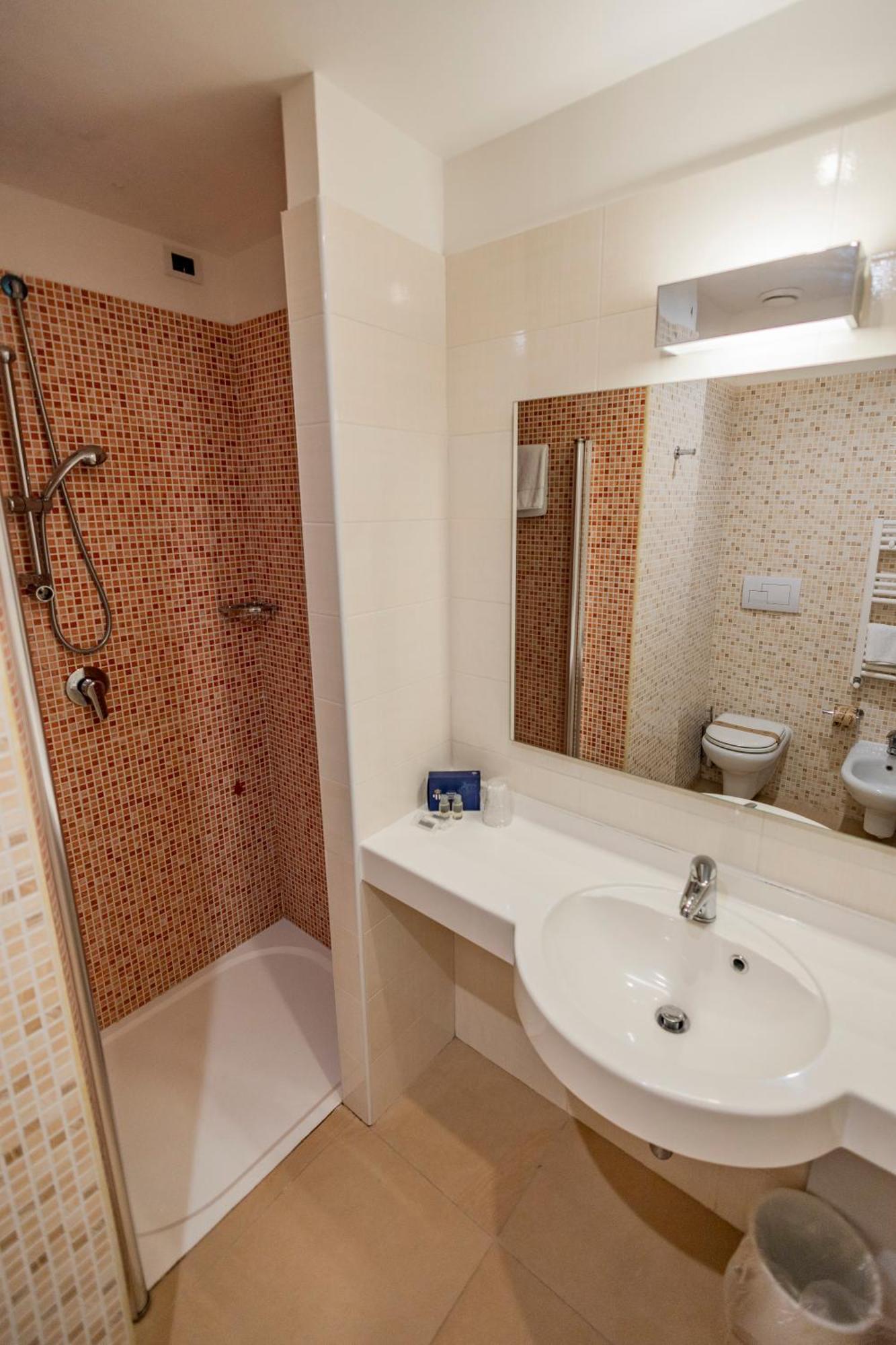 Prince Franklyn Hotel Santa Maria di Castellabate Eksteriør billede