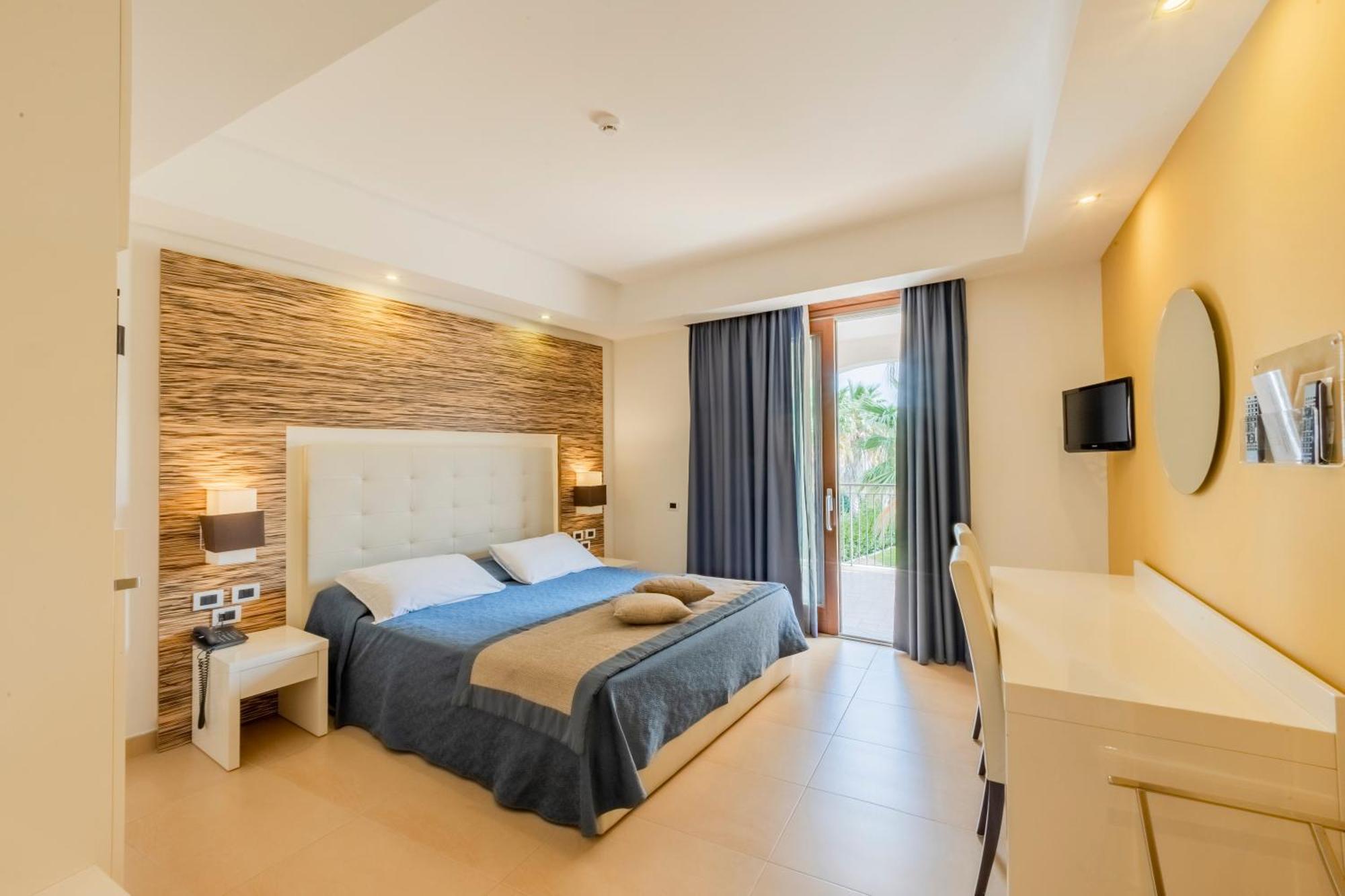 Prince Franklyn Hotel Santa Maria di Castellabate Eksteriør billede