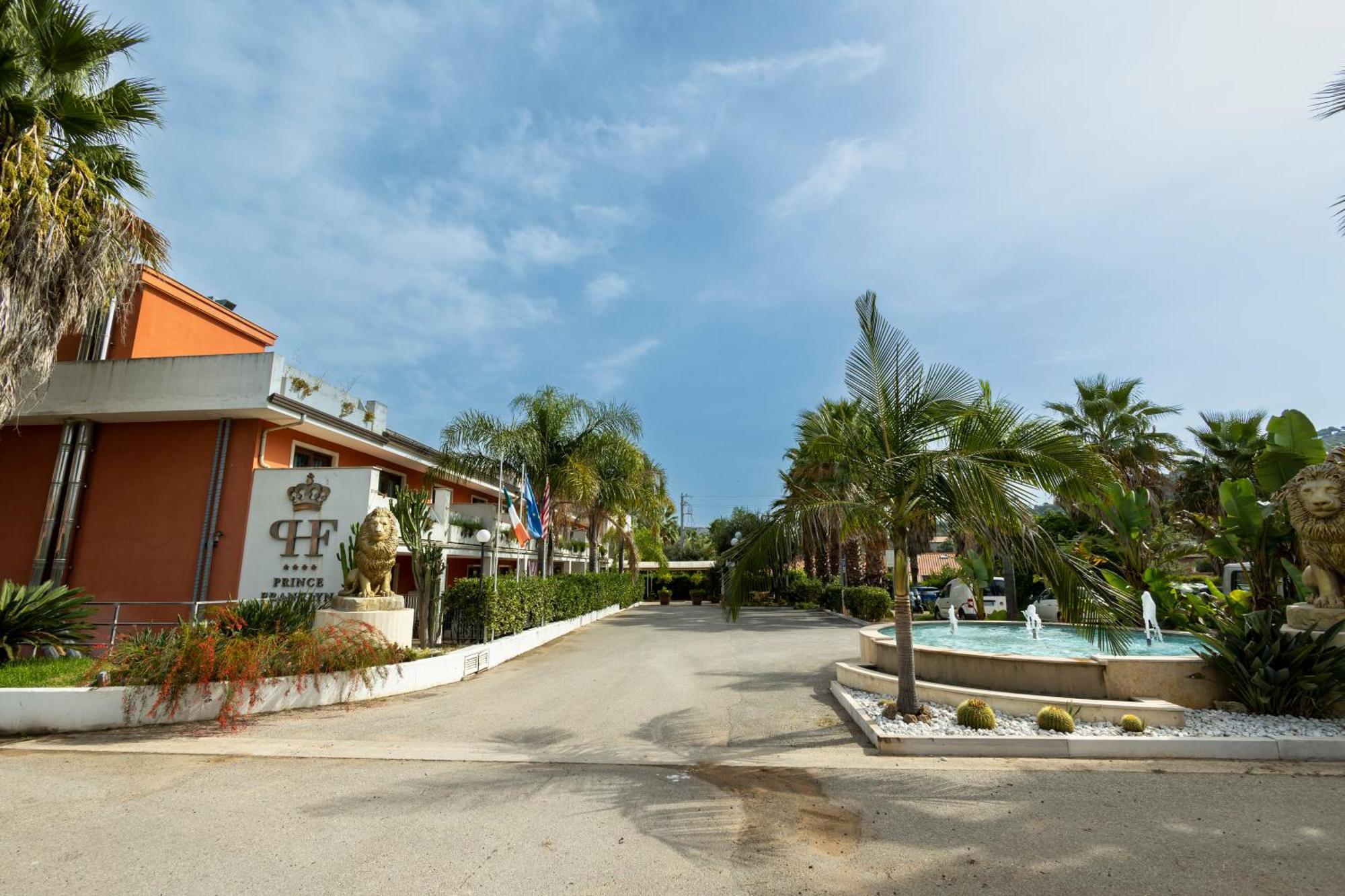 Prince Franklyn Hotel Santa Maria di Castellabate Eksteriør billede