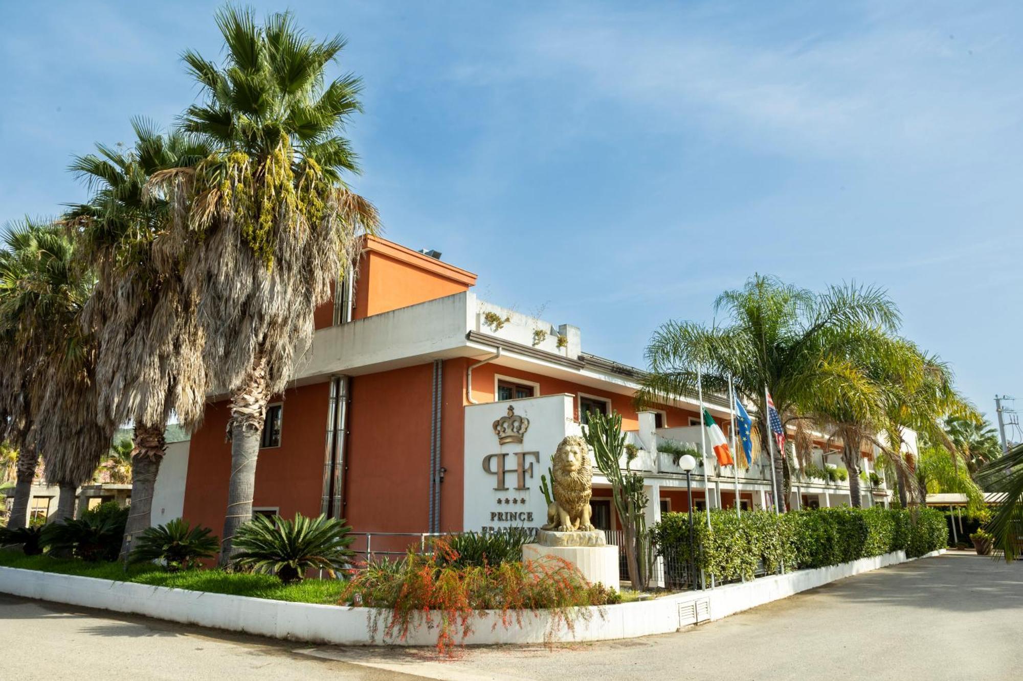 Prince Franklyn Hotel Santa Maria di Castellabate Eksteriør billede