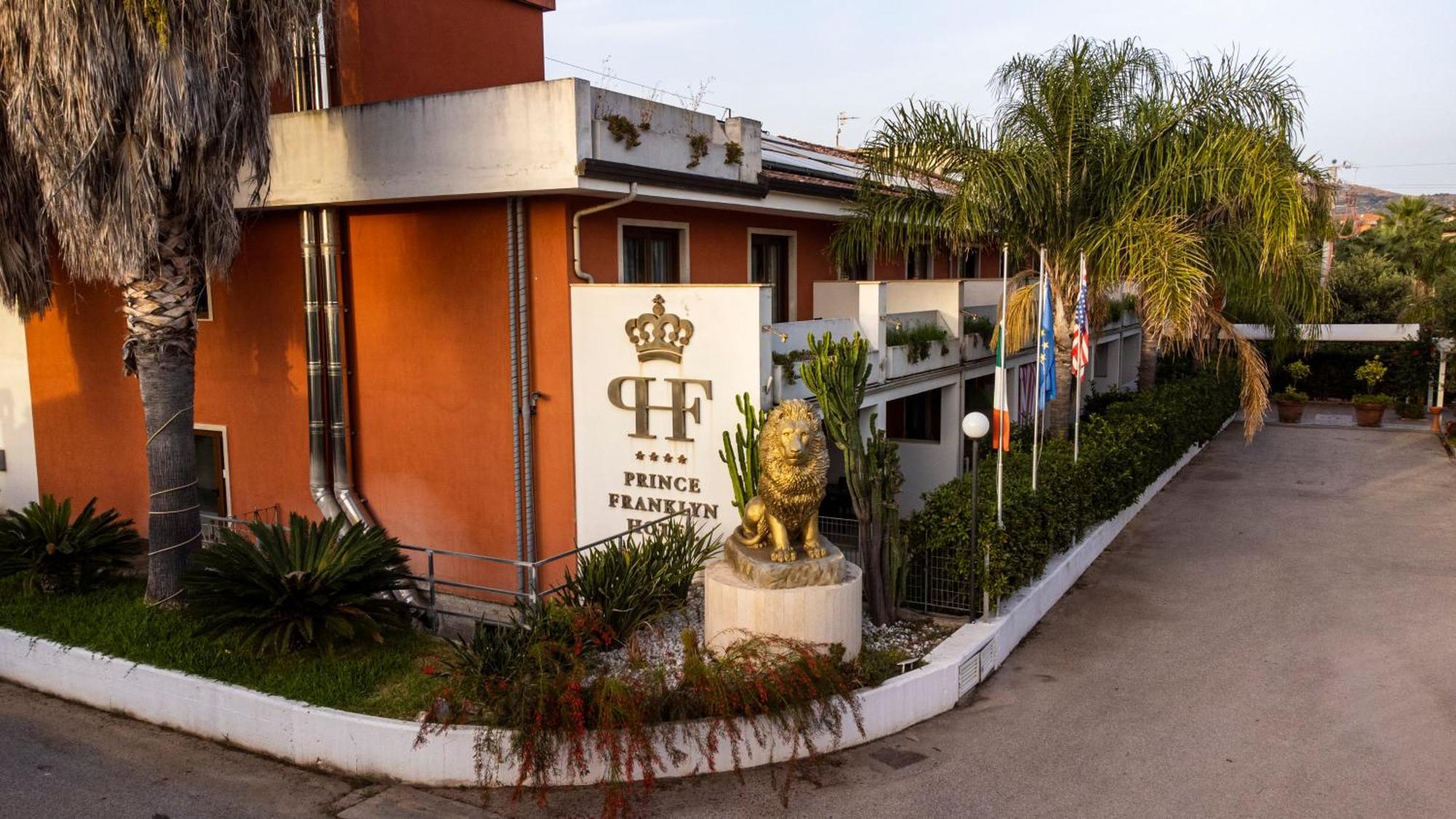 Prince Franklyn Hotel Santa Maria di Castellabate Eksteriør billede